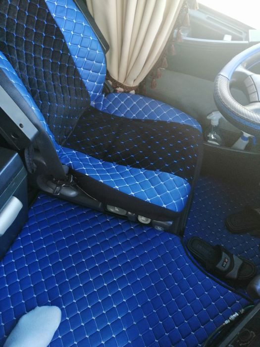 Vând set mochete Iveco