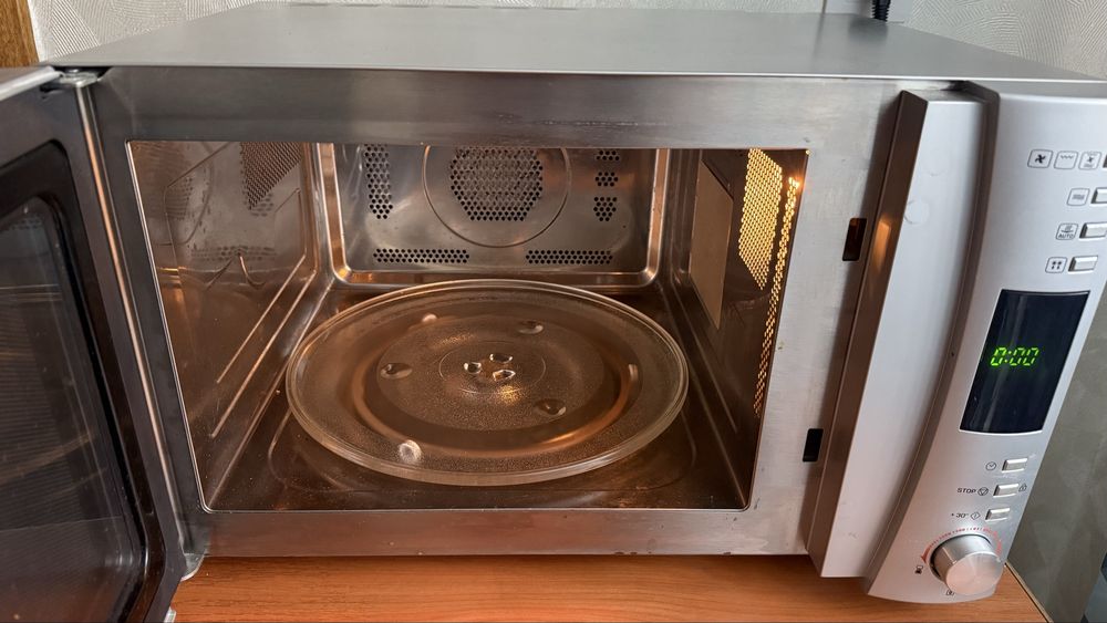 Микроволновая печь