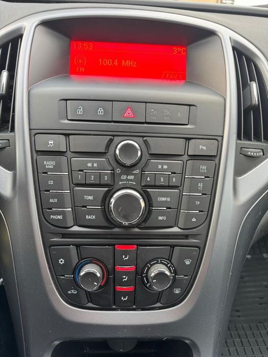 Opel Astra Edition Facelift 2014