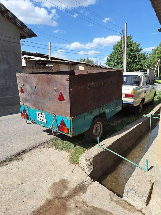 Срочно! Moskvich 412 . s precepom.1990г. в хорошем состоянии на бензе