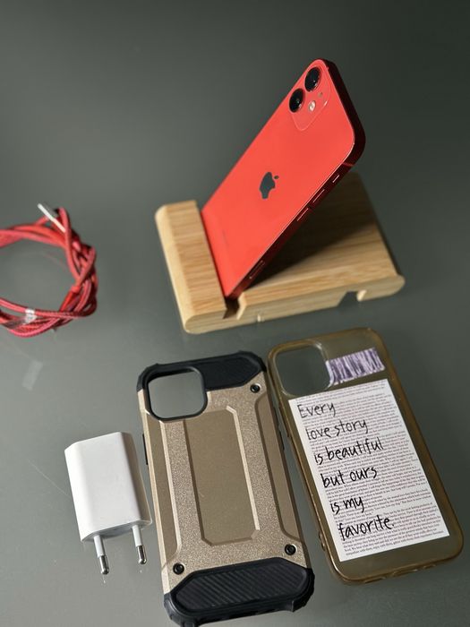 iPhone 12 Mini Red edtion cu incarcator si 2 huse + cablu 88% 64 gb