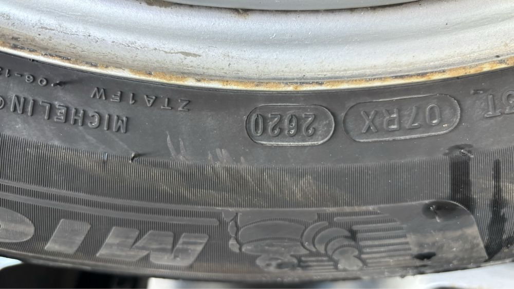 Cauciucuri cu jante 225/65/17