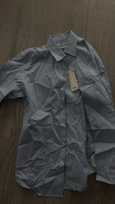 Camasa uniqlo albastra