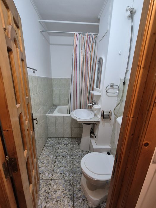 Garsoniera de inchiriat  .Bucovina, parter