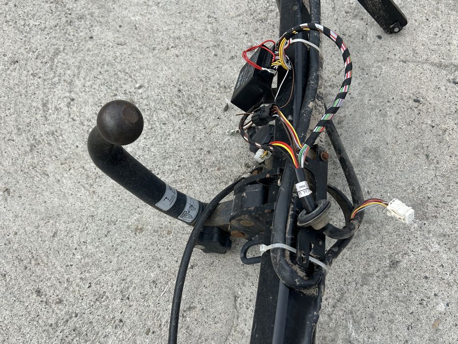 Теглич за Hyundai Tucson