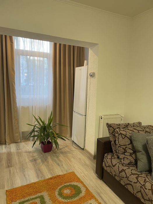 Inchiriez garsoniera