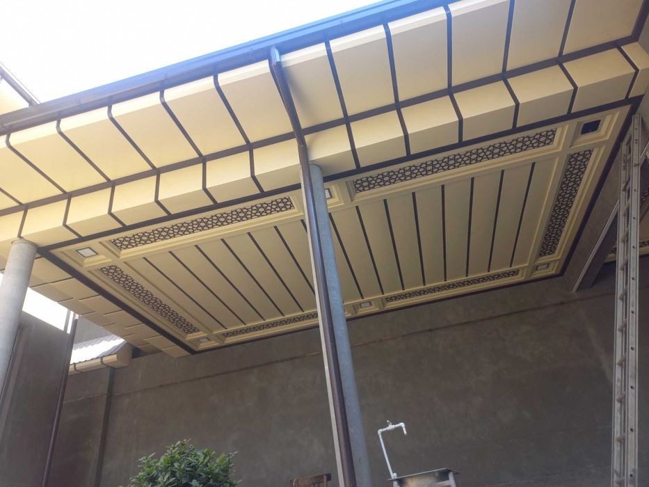 Tunikabond va Travertin,.