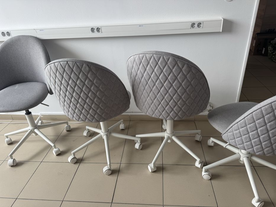 Scaun textil elegant si confortabil Jysk
