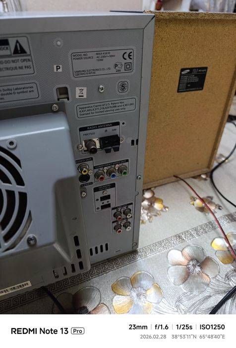 Samsung muzikalniy sentr Aux radio ishledi