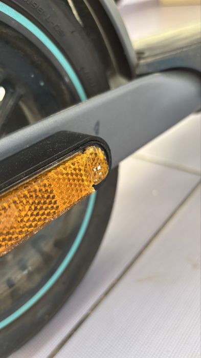Trotinetă electrică aproape nouă