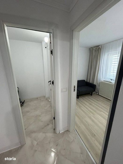 De vanzare apartament cu 4 camere, 2 bai, etaj 3, in zona Piata Mare