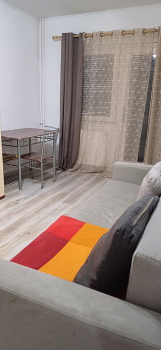 Garsoniera de inchiriat