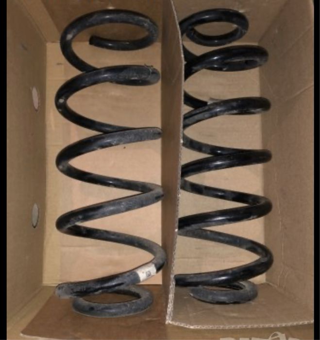 Оригинални пружини от Audi Ауди A4 B9 Quattro.