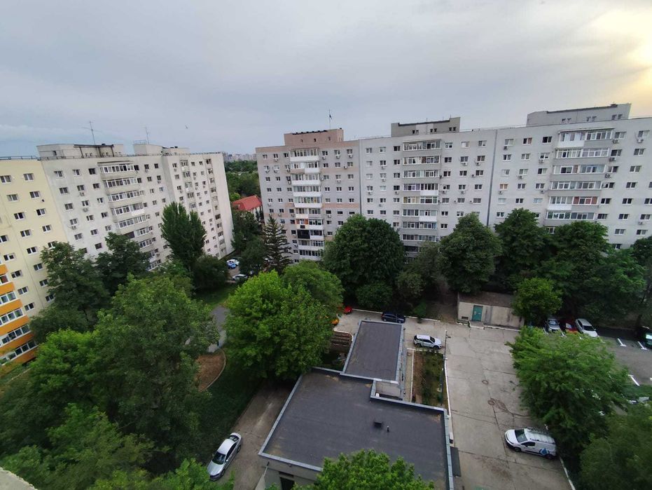 Vand apartament 2 camere decomandat Campia Libertatii