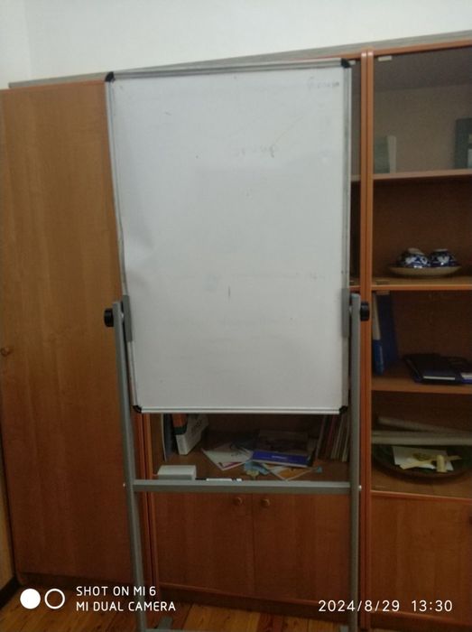 Продаю мебель и технику с офиса