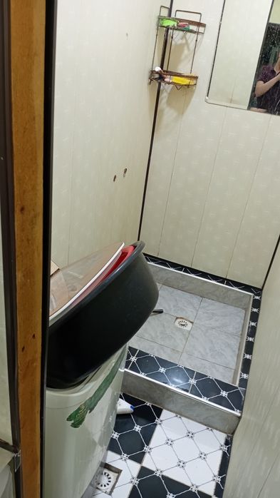 Uy sotiladi 1 xonali Dom lekin 2xona qilingan