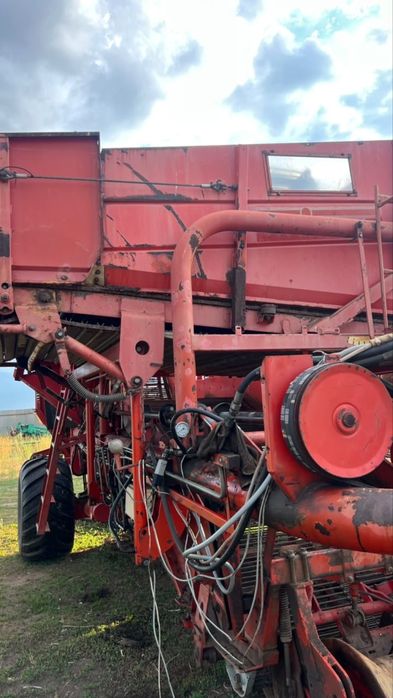 Картофелеуборочный комбайн Grimme DR1500