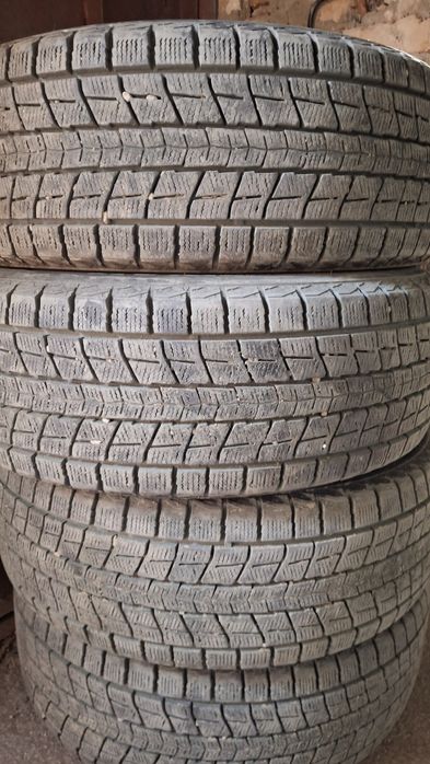 Резина зимняя Dunlop