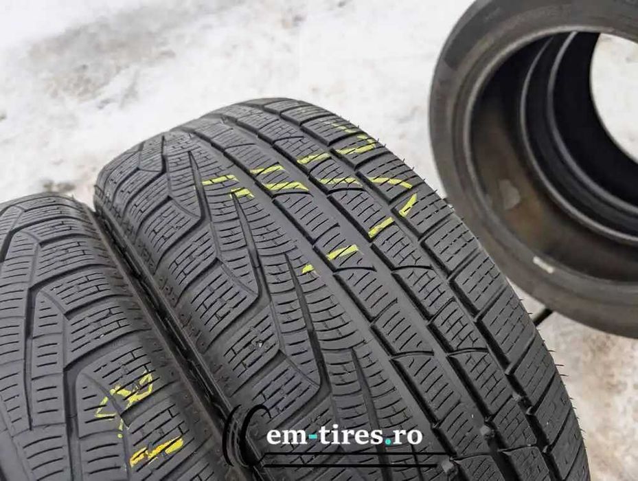 SET 2 Anvelope Iarna 225/40 R18 PIRELLI Sottozero Winter 240 serie 2 9