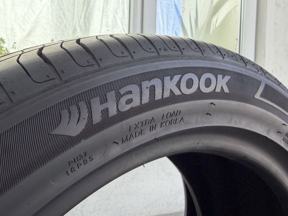 215/45/17 Hankook  2Броя: 80€ 7мм Всесезонни гуми