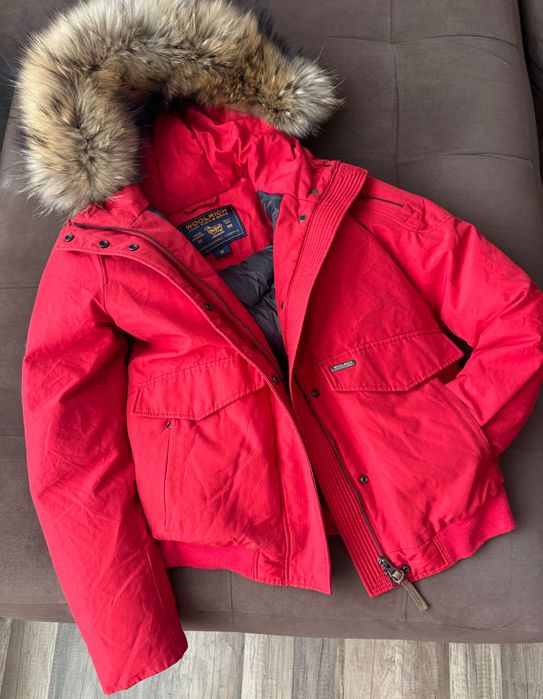 WOOLRICH оригинално дамско яке парка с естествена кожа на яката.