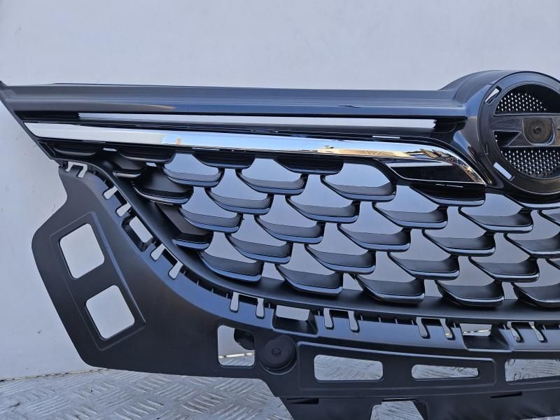 Grila centrala radiator Opel Zafira C Tourer facelift