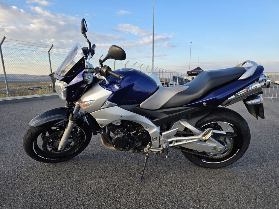 Suzuki GSR600 Yoshimura
