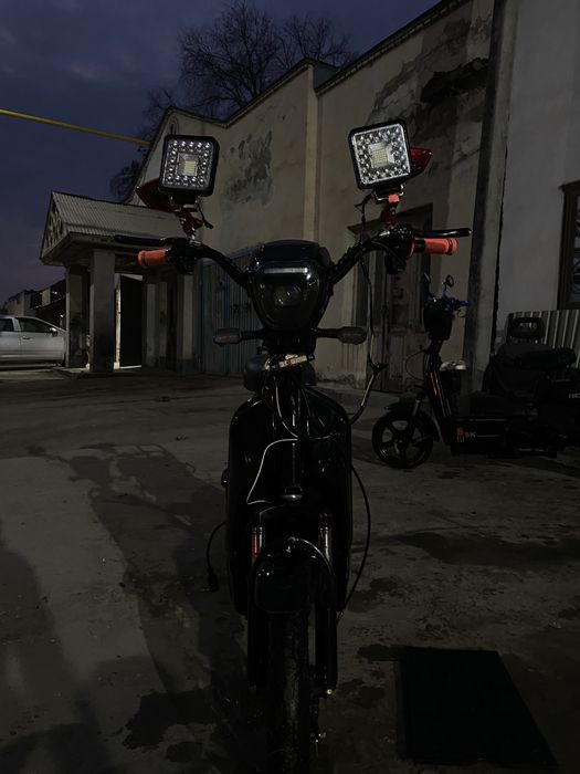 Скутер ск8 про..