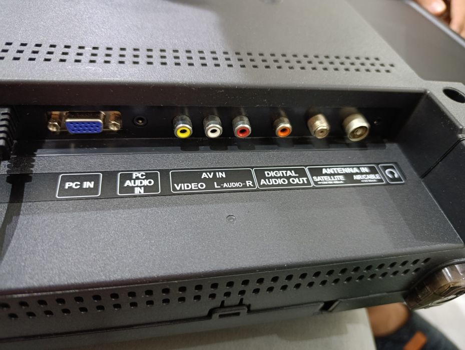 " SKYWORTH  " Model :  32E20
32 диагональ