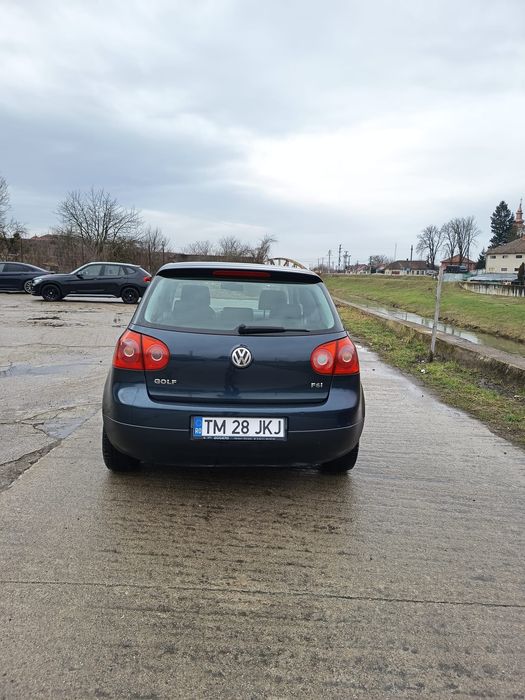 Vând Golf 5, 1.4 benzină