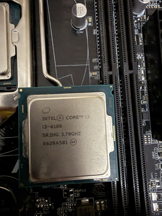 Продадам материнские платы