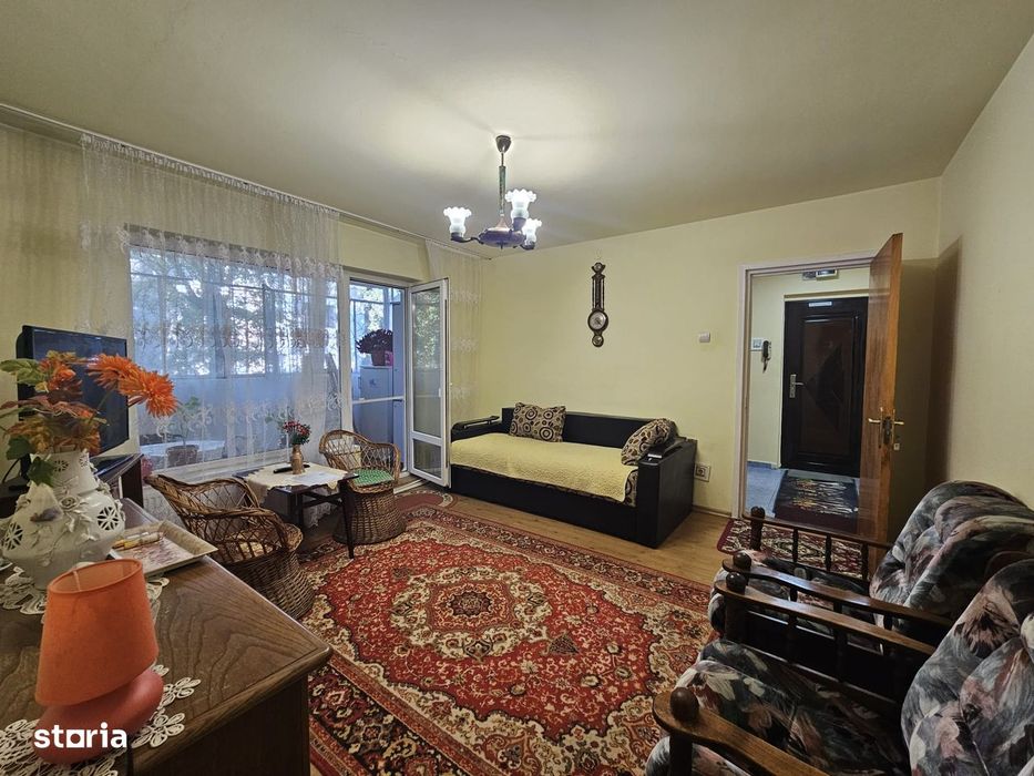 Apartament 3 camere , zona Miorita
