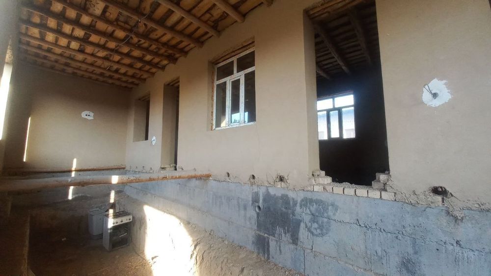 Участка сотилади 42.000$