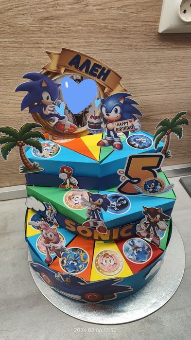 Картонени торти за празници