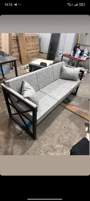 Divan loft stilda yasab beramiz rangi olchamlarida muammo yoq