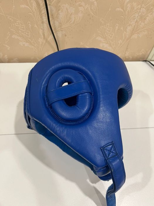 Шлем  wesing продаётся для бокса .