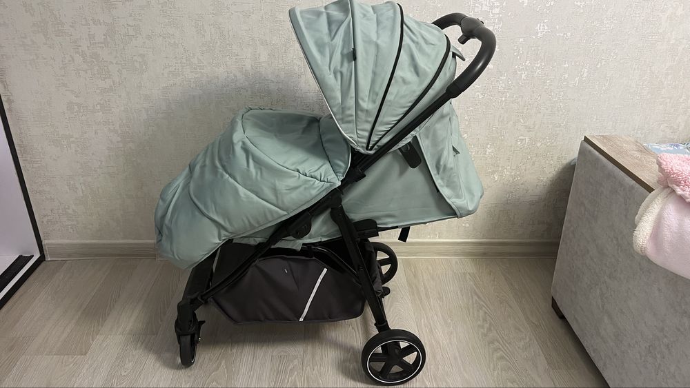 Продам детскую коляску