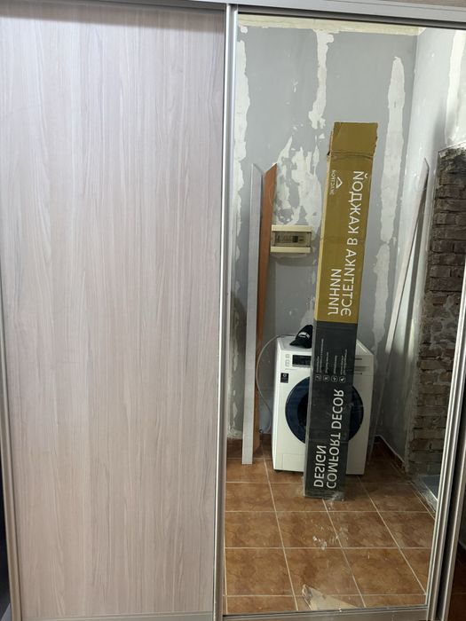 Прихожая состоит из 3 шкафов