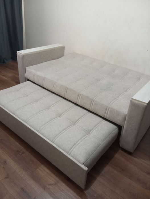 Продаю диван срочно