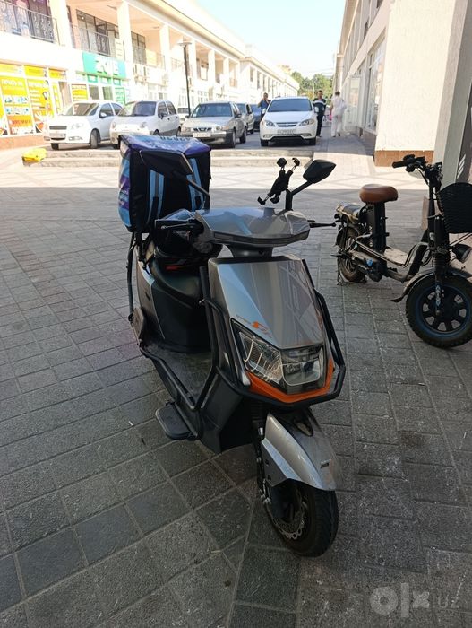 Skuter elektron 100 km yuradi