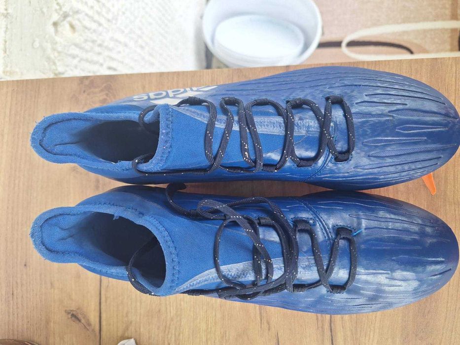 Футболни обувки 45 номер