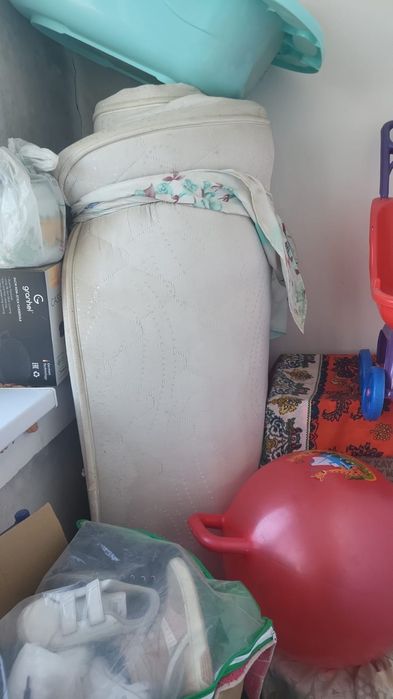 Продам спальный гарнитур