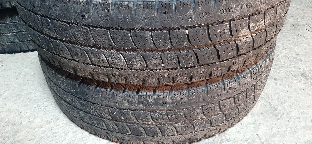 Продам зимнюю резину