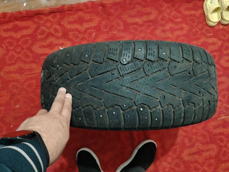 Продам бу зимние резины