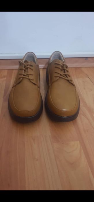 Vand pantofi marimea 40