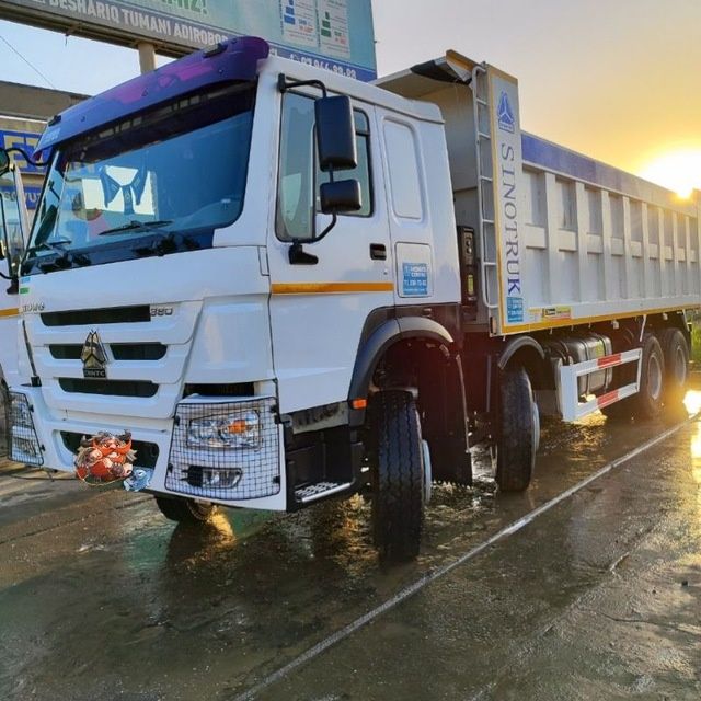 2 та Howo Sarakanojka 40 tonnalik sotiladi.