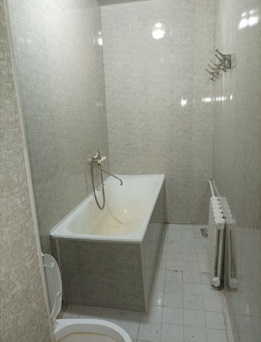 Продам 2 ком Юнусабад 15 квартал Галереика