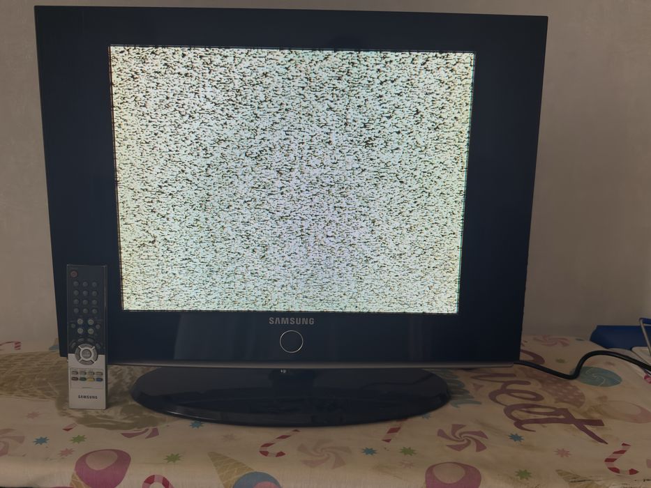 Телевизор Samsung 50”