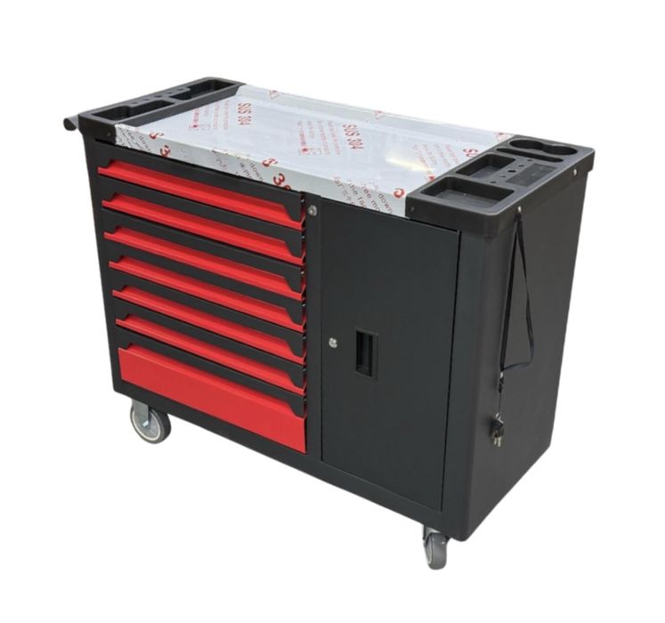 Шкаф за инструменти (празен)