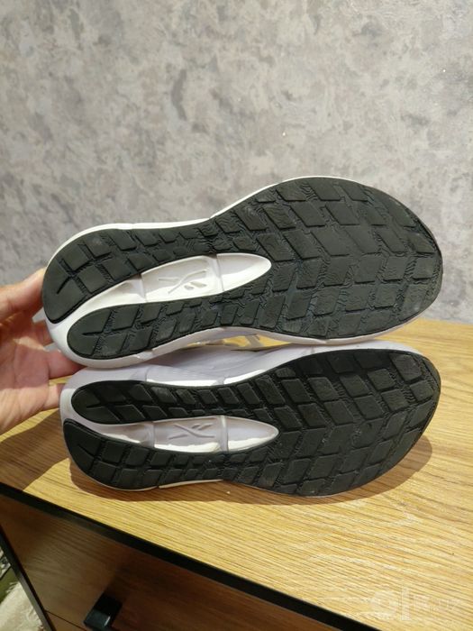 Oригинальные кроссовки Reebok